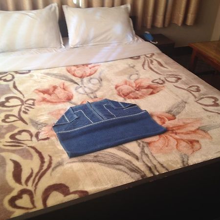 Hotel Aagaman Катманду Экстерьер фото