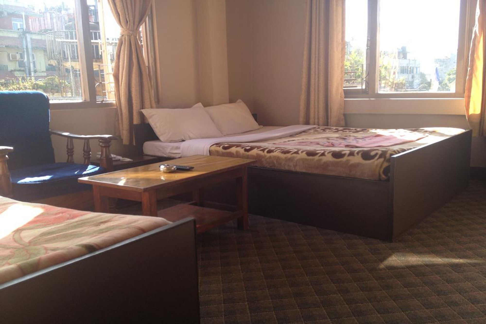 Hotel Aagaman Катманду Экстерьер фото