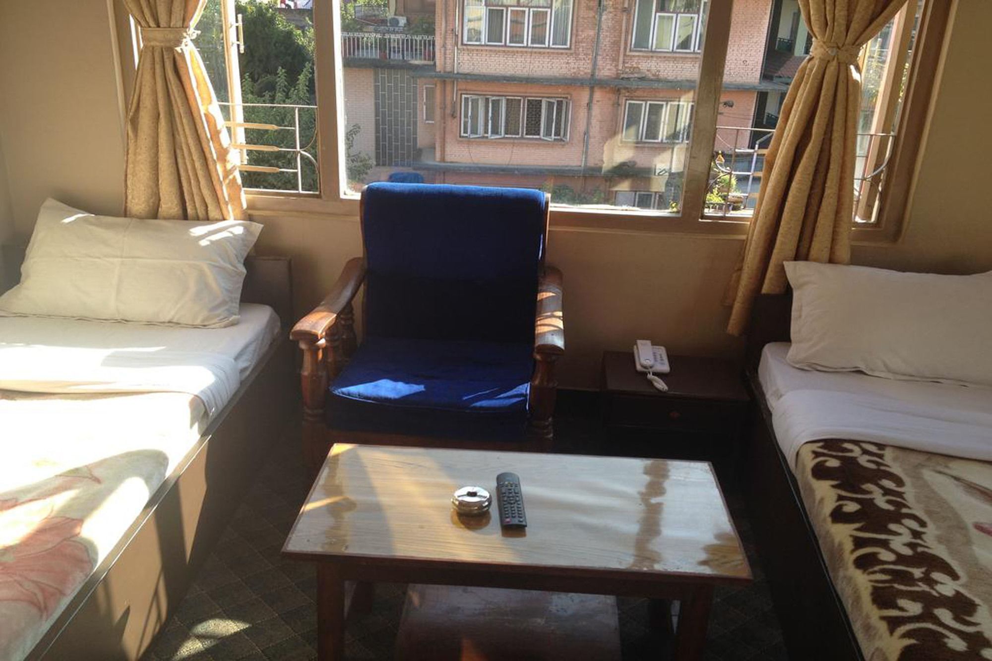 Hotel Aagaman Катманду Экстерьер фото